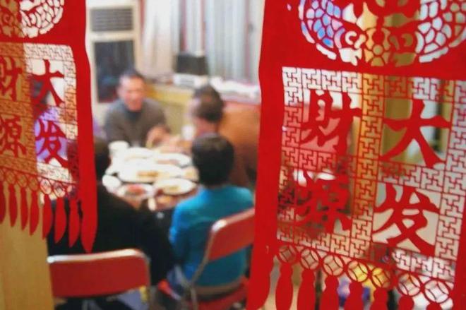 掉”过年别穿这4种衣服很多人不知道j9国际站“过年不穿4衣穿了快换(图4)