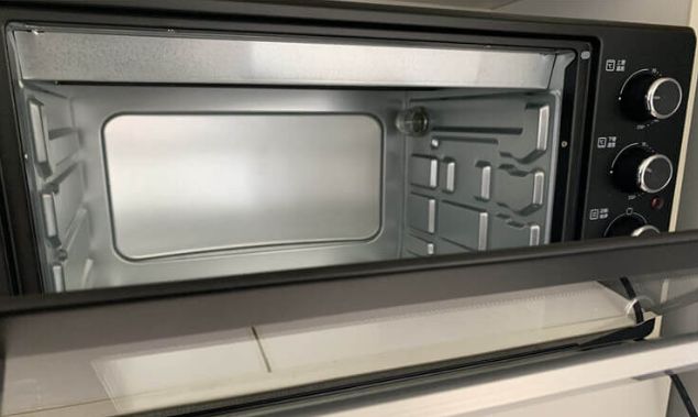 吗？烤箱和微波炉有什么区别？九游会j9登录烤箱可以热饭菜(图1)